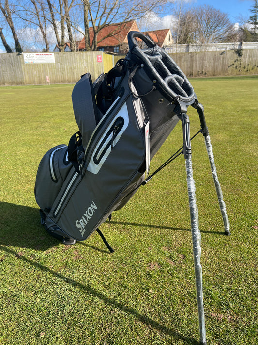 Srixon Weatherproof Stand Bag